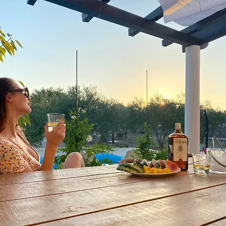 펜션 Bubica- Cozy In Rural Area With Pool