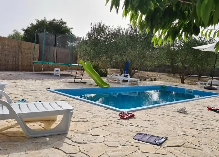Bubica- Cozy In Rural Area With Pool Ferienhaus *
